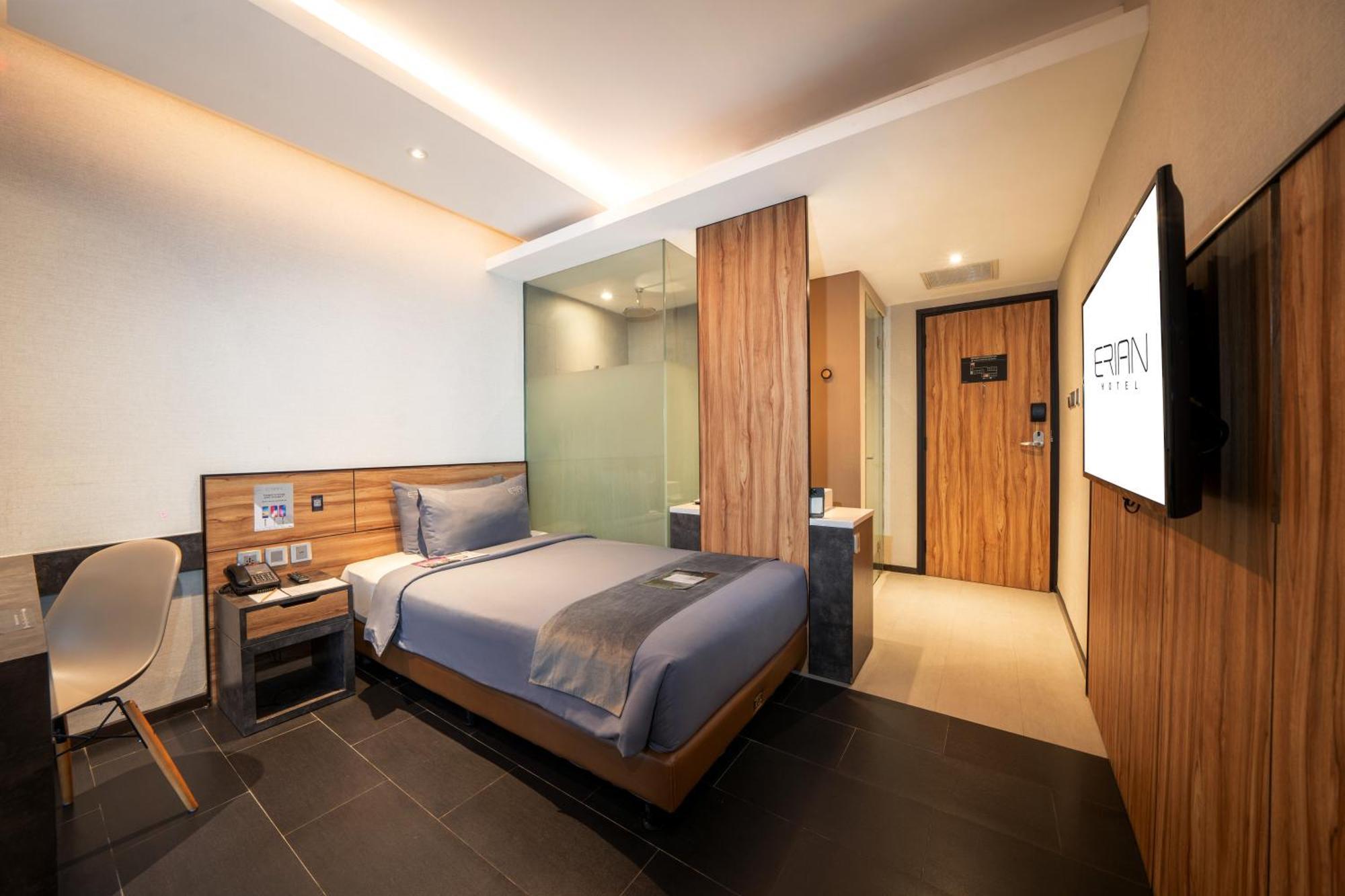 Erian Hotel Jakarta Exterior photo